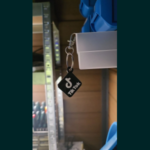 TikTok sleutelhanger met NFC chip